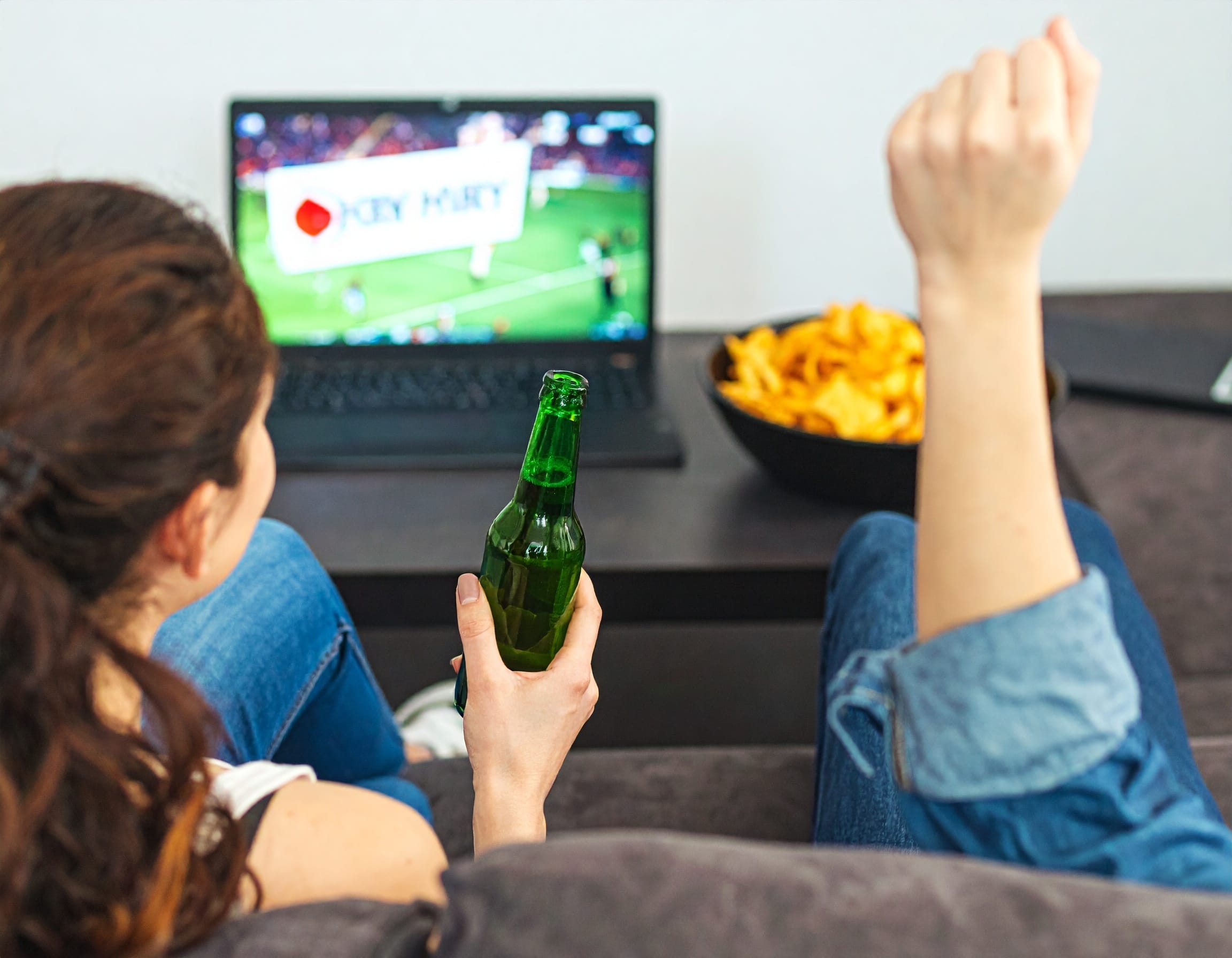 **Alt Text suggéré :**Compatibilité multi-appareils et flexibilité d'utilisation — L'une des forces majeures d’un abonnement IPTV pas cher moderne. 